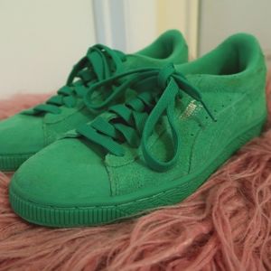 Puma sneaks